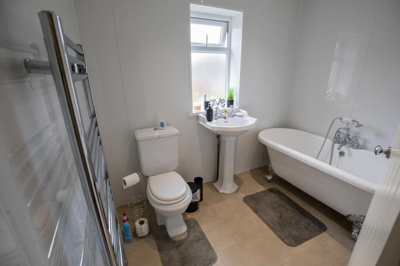 Og Stays Ii- 3Bedroom House Near Nissan & Stadium, Free Parking 森德兰 外观 照片