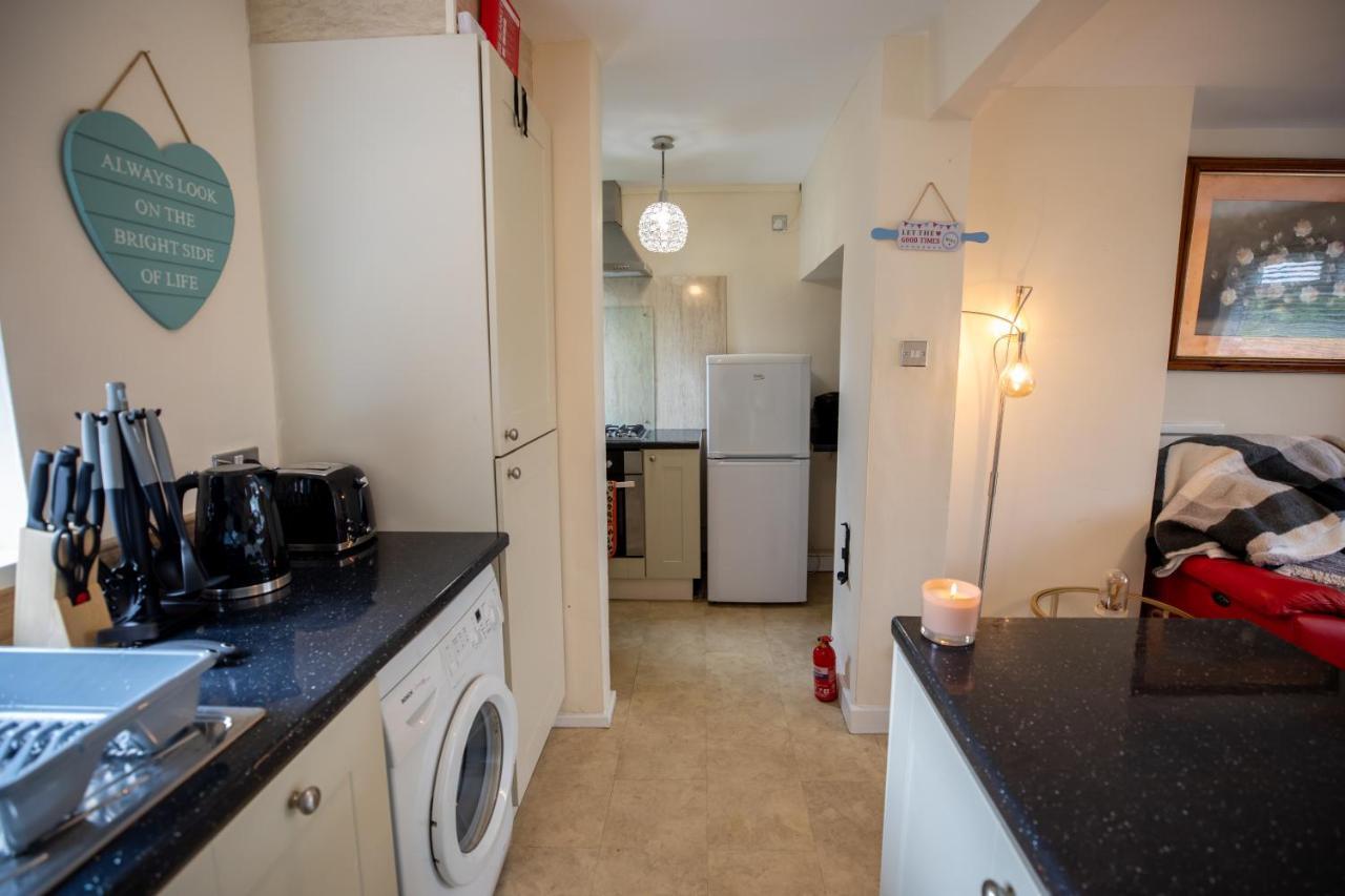 Og Stays Ii- 3Bedroom House Near Nissan & Stadium, Free Parking 森德兰 外观 照片